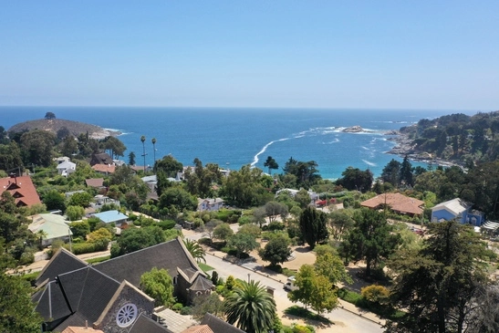 House Image of Descubriendo Las Cujas Cachagua: El Paraíso Escondido de la Costa Chilena