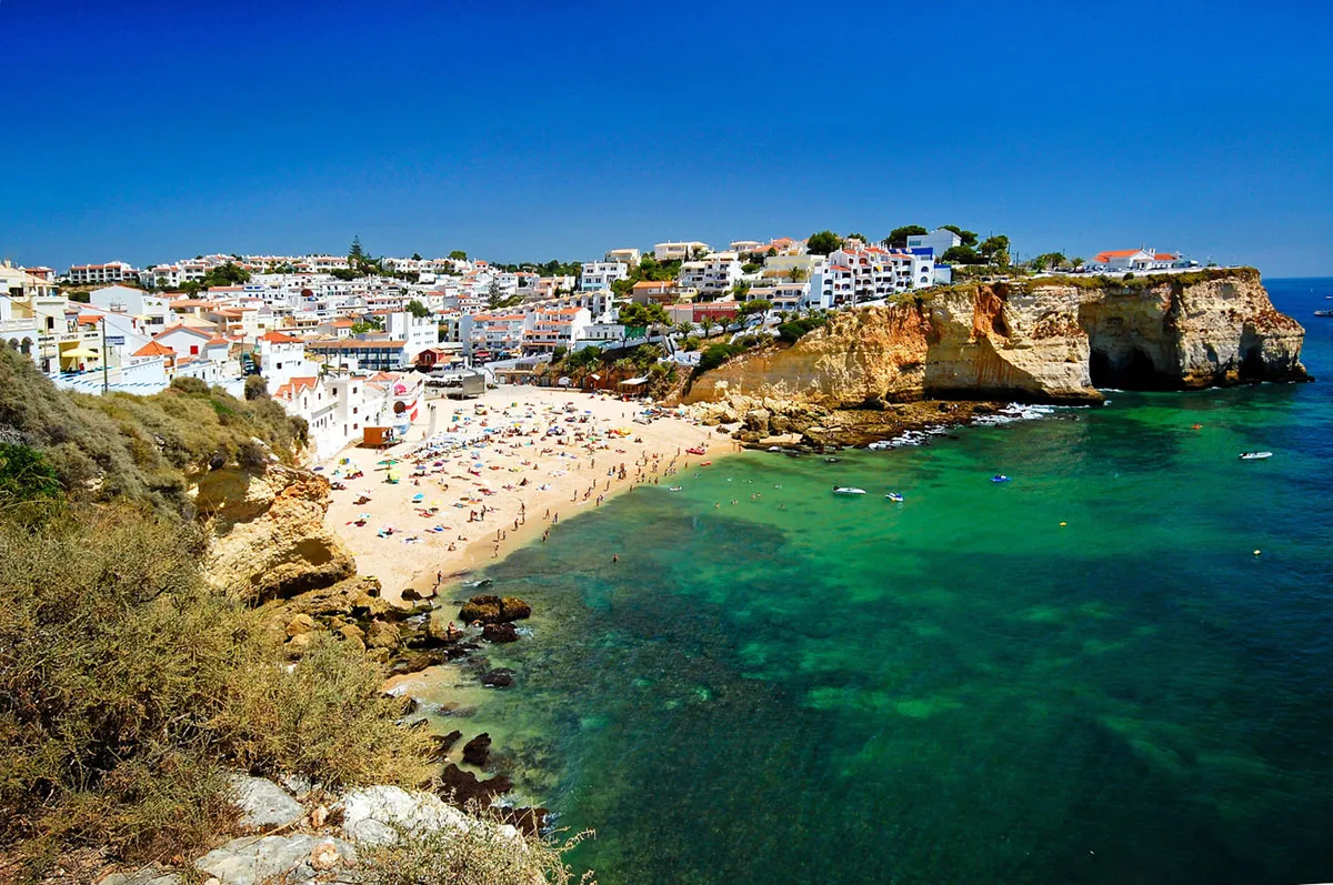 House Image of Guía de Viaje de Carvoeiro, Portugal: Descubre un Paraíso Costero