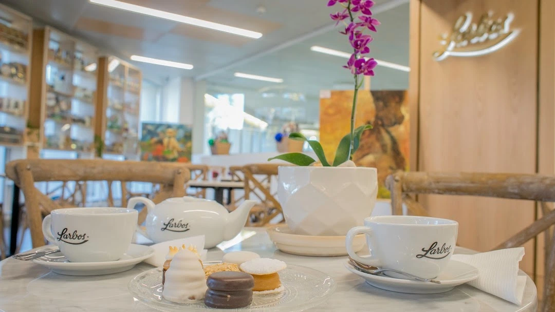 House Image of Larbos Café, Lo Barnechea: Un Refugio de Sabor en la Ciudad