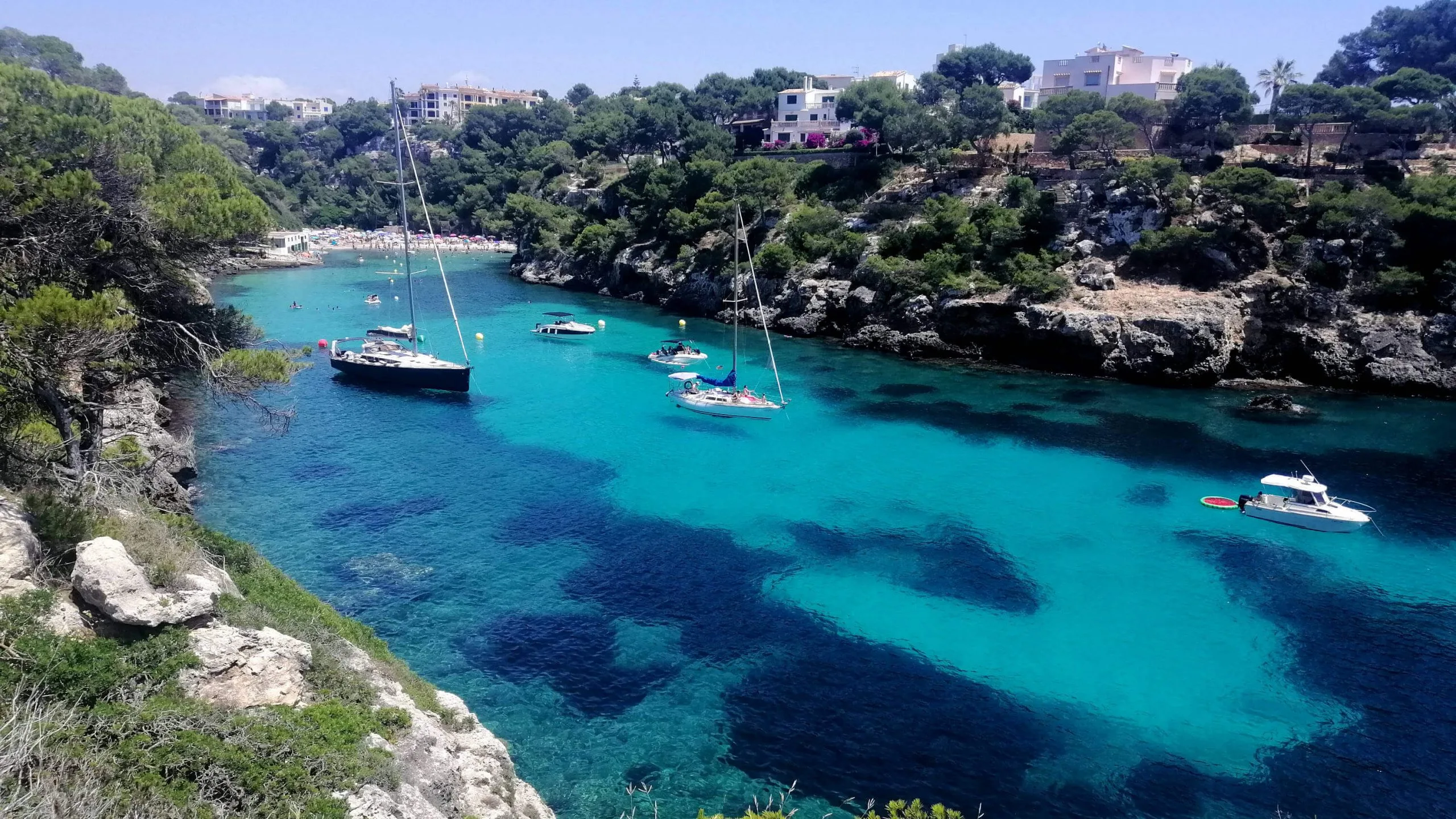 House Image of Mallorca o Menorca, ¿Cómo elegir tu destino ideal en las Islas Baleares?