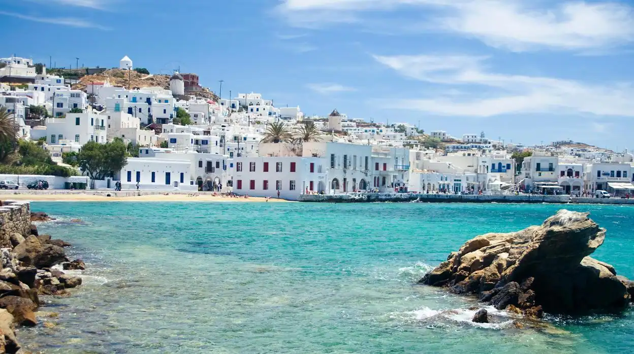 House Image of Mykonos, Grecia: Una Isla de Lujo