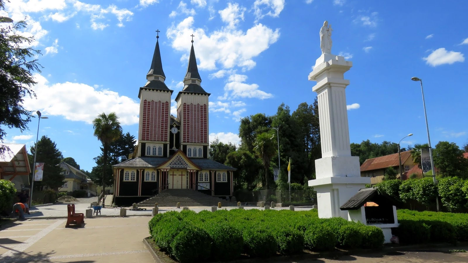 House Image of Parroquia San Sebastián - Panguipulli: Un Icono de Fe y Cultura en el Sur de Chile