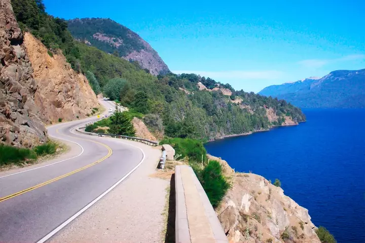 House Image of Panguipulli y sus 7 lagos: El Espejo Natural de la Región de los Ríos