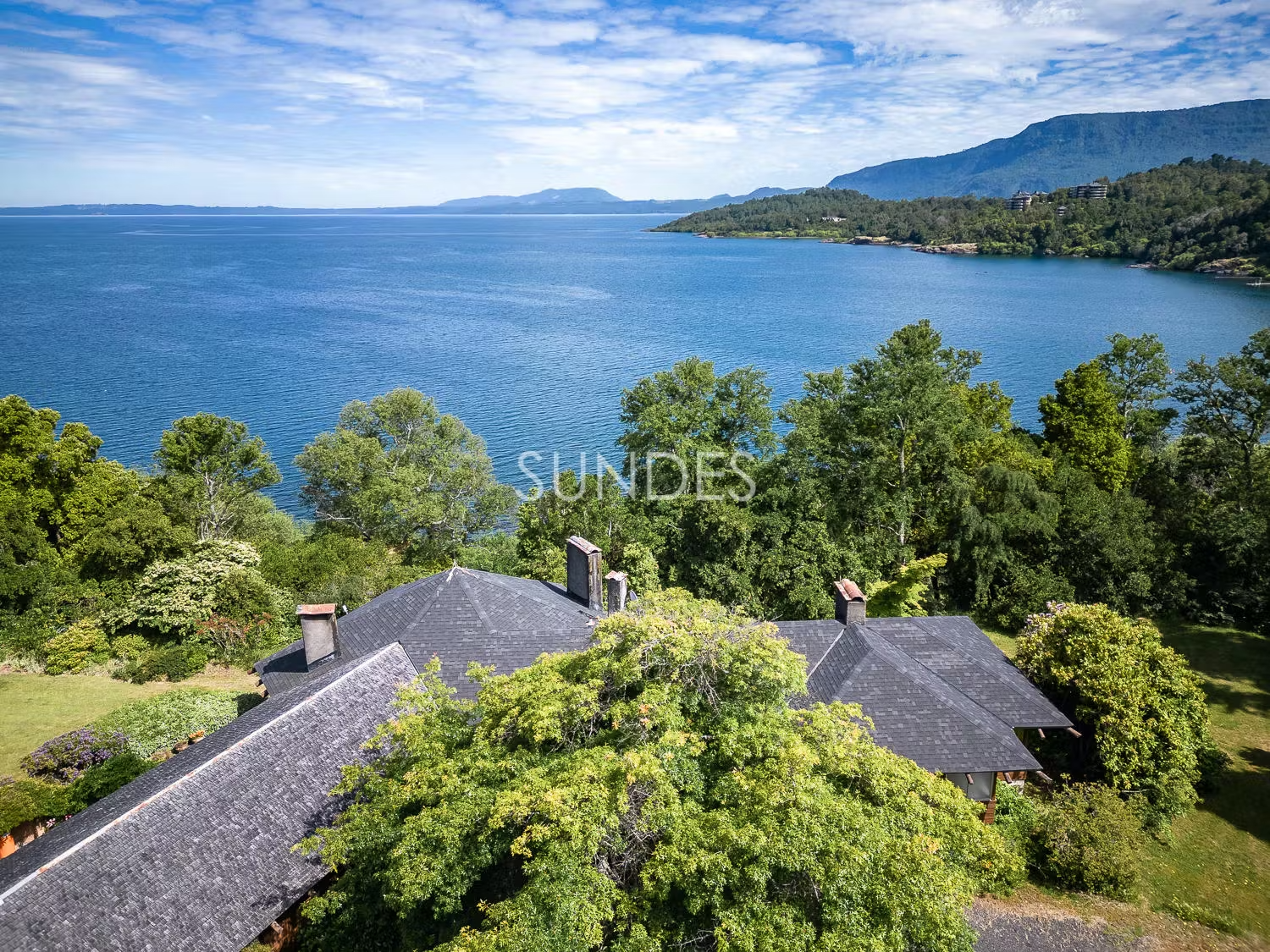 Arriendo en Pucón y Villarrica: Top 5 Casas con las Mejores Vistas al Lago
