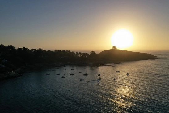 House Image of Invierno en Cachagua: Una Temporada Única en la Costa Chilena