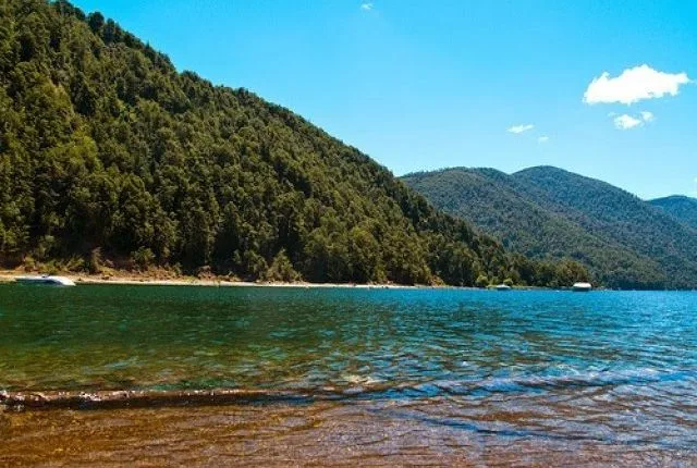 House Image of Lago Caburgua: La Joya Natural del Sur de Chile