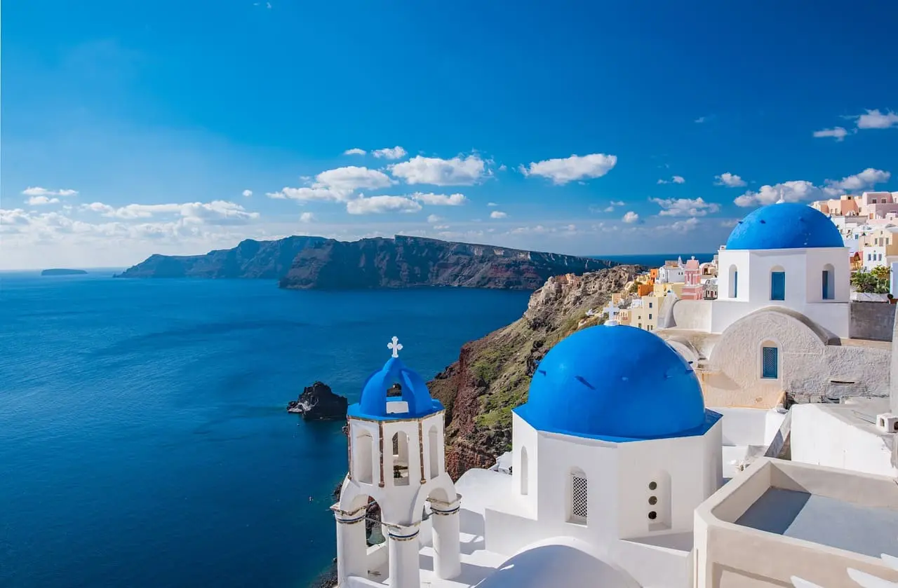 House Image of Santorini: Un Paraíso en el Egeo