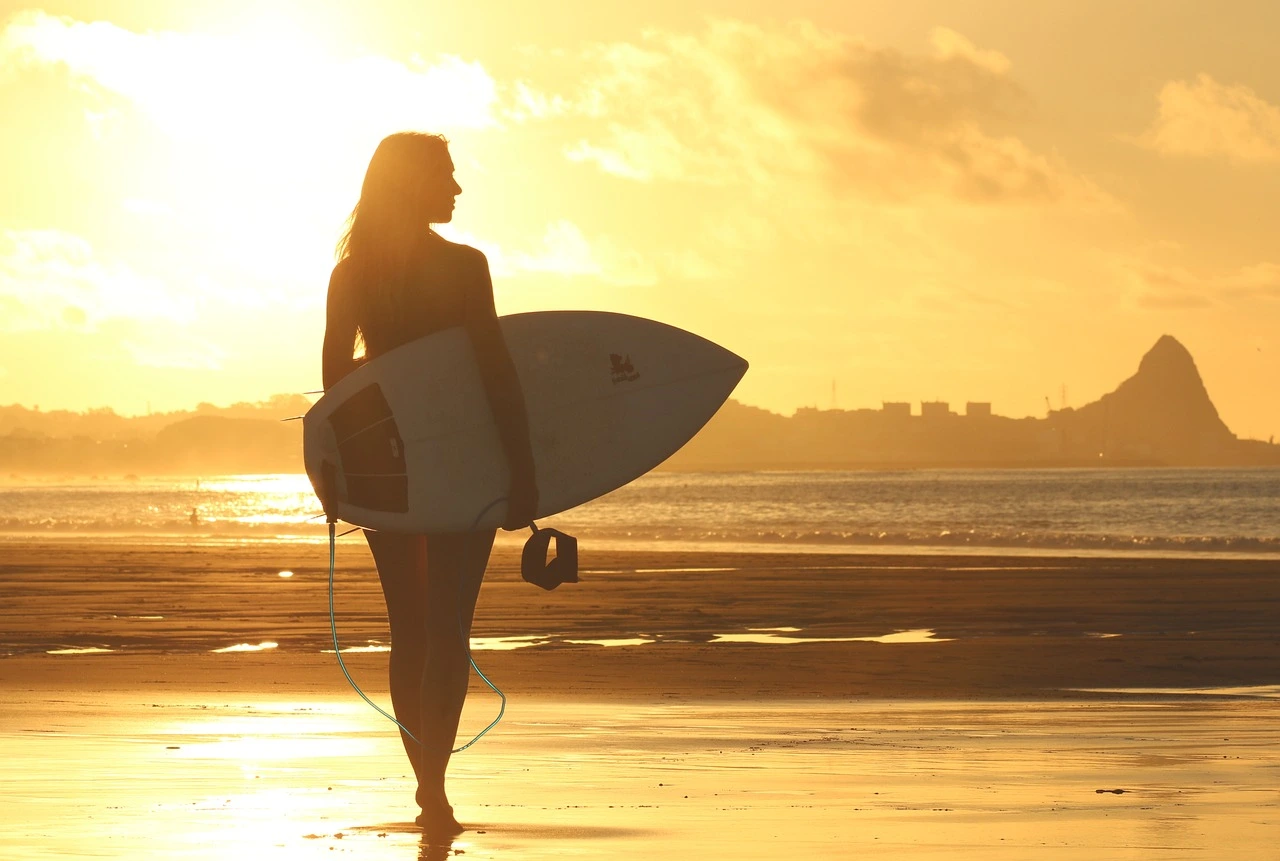 House Image of Surfing beaches in Chile: Surfers, to your boards